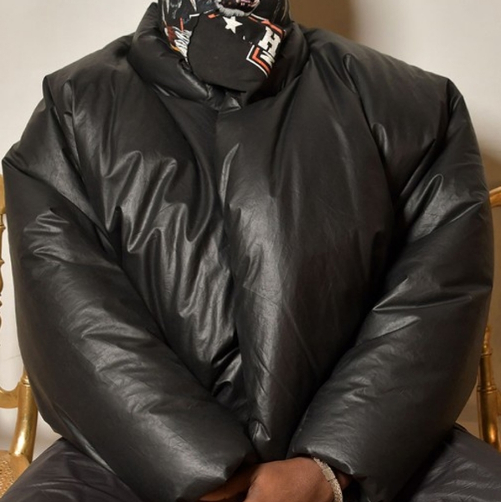 (SOLD) YEEZY x GAP Round Jacket Black - Picture 5 of 6